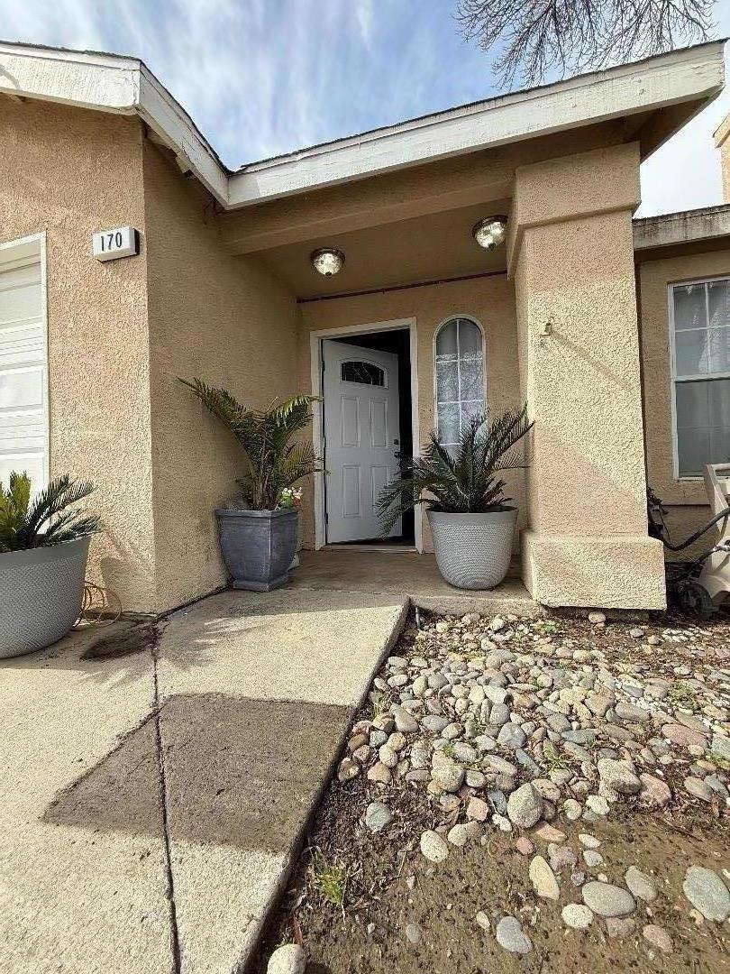 170 Willow Springs Ave, Coalinga, CA 93210