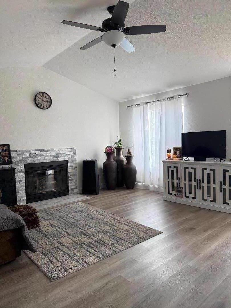 170 Willow Springs Ave, Coalinga, CA 93210