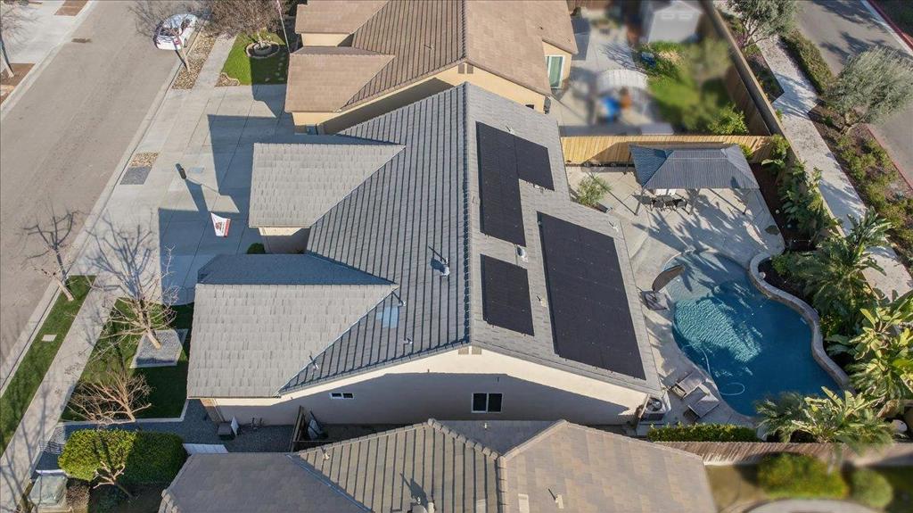 6625 W Vine Ct, Visalia, CA 93291