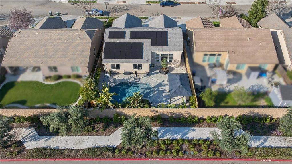 6625 W Vine Ct, Visalia, CA 93291