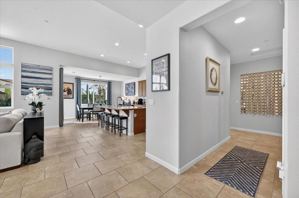 6625 W Vine Ct, Visalia, CA 93291