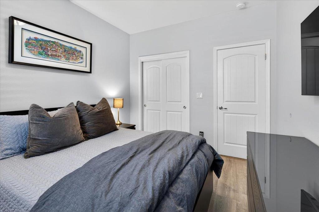 6625 W Vine Ct, Visalia, CA 93291