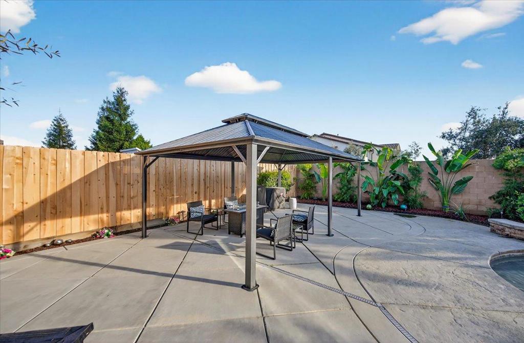 6625 W Vine Ct, Visalia, CA 93291