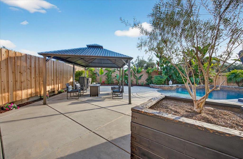 6625 W Vine Ct, Visalia, CA 93291