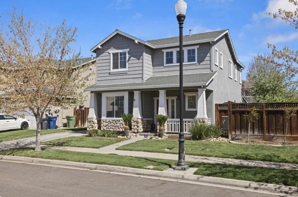 4184 Ivory Ln, Turlock, CA 95382