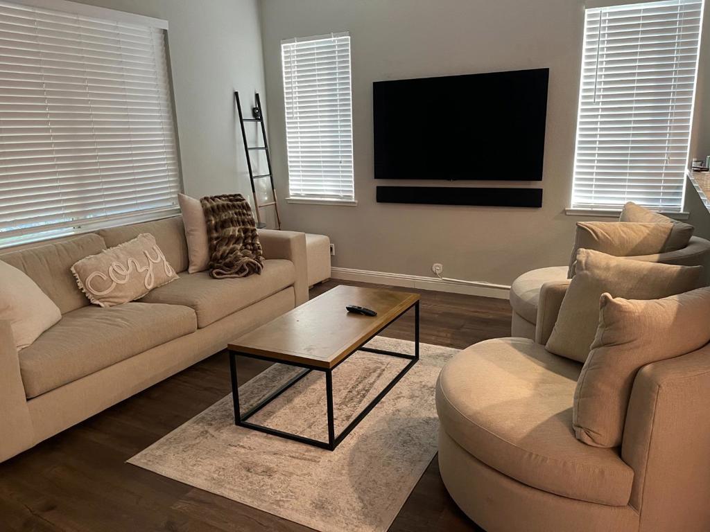 4184 Ivory Ln, Turlock, CA 95382