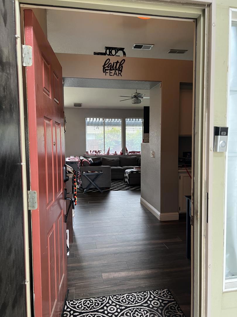 1976 Reading Way, Manteca, CA 95337