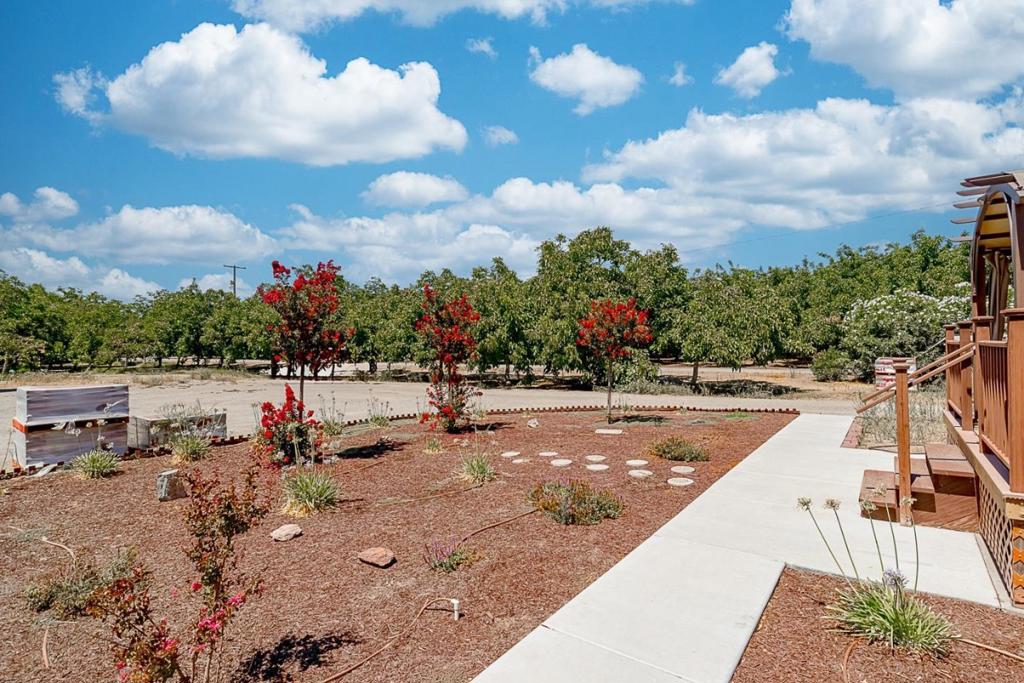 3719 N Hart Rd, Modesto, CA 95358