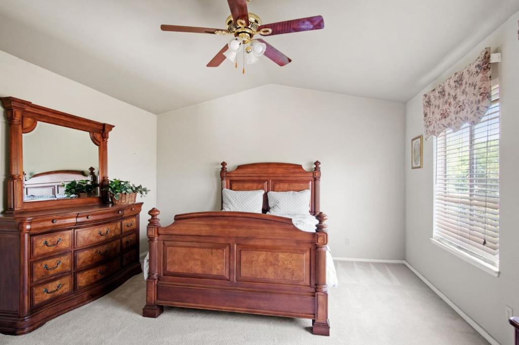 1622 Fir, Los Banos, CA 93635