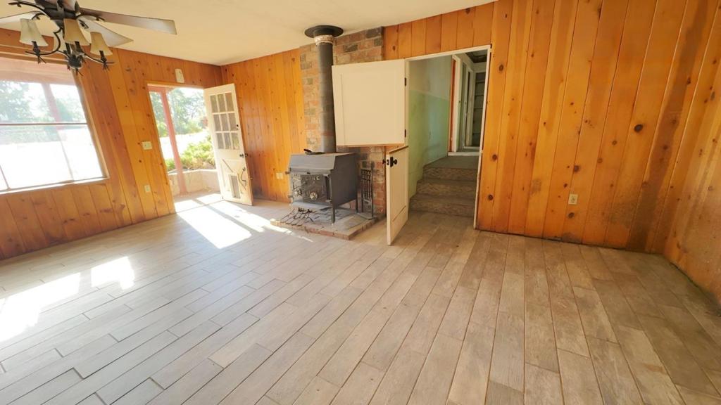 9751 Ernst Rd, Coulterville, CA 95311