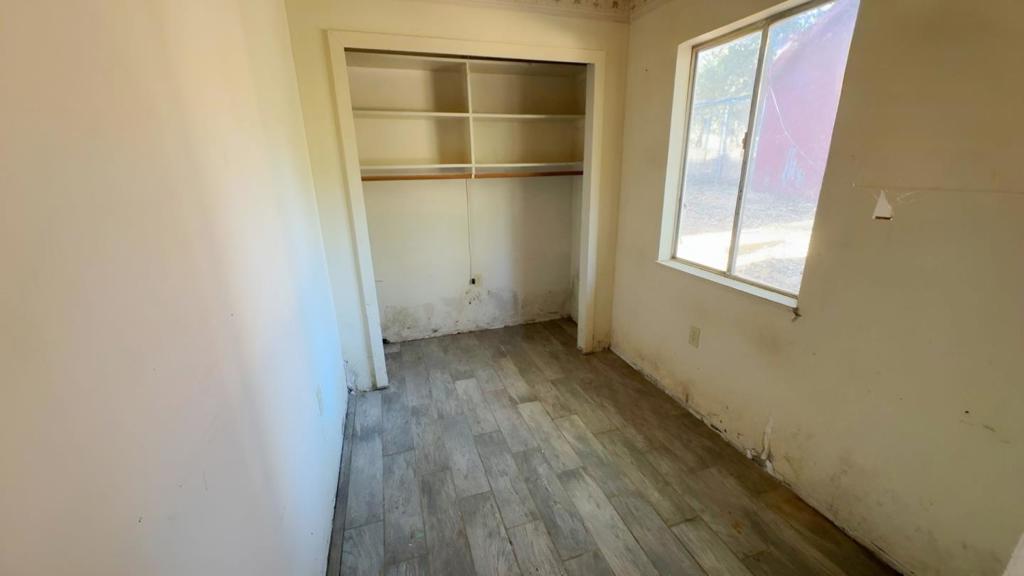 9751 Ernst Rd, Coulterville, CA 95311