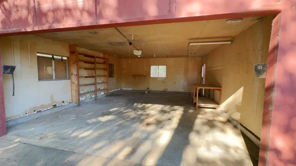 9751 Ernst Rd, Coulterville, CA 95311