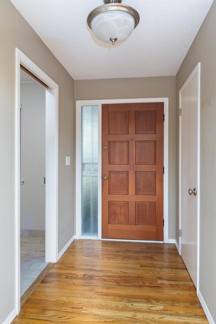 5274 N Nantucket Ave, Fresno, CA 93704