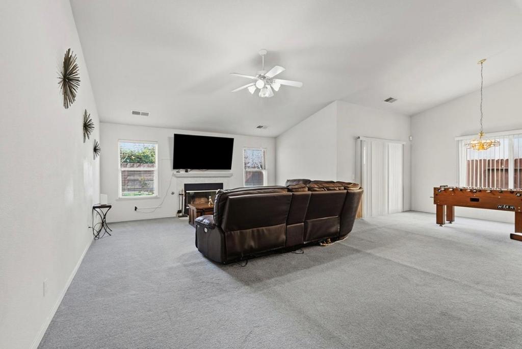 3882 Pintail Ct, Merced, CA 95340