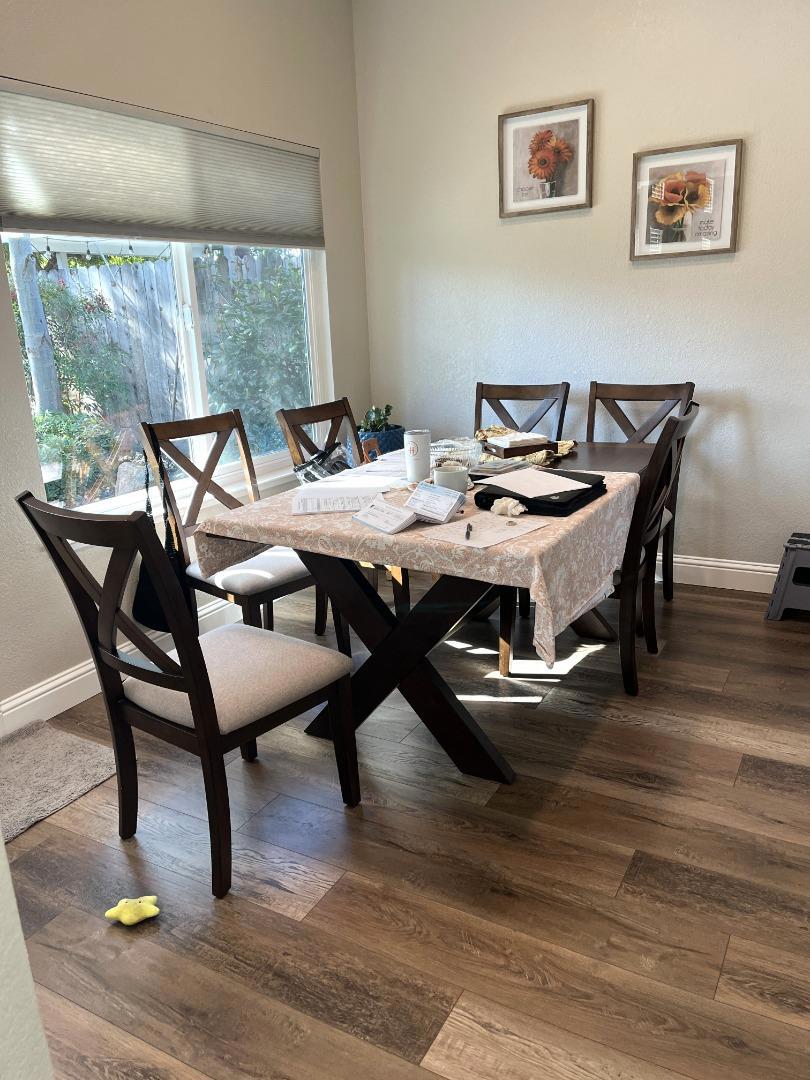 462 Chablis Way, Manteca, CA 95337