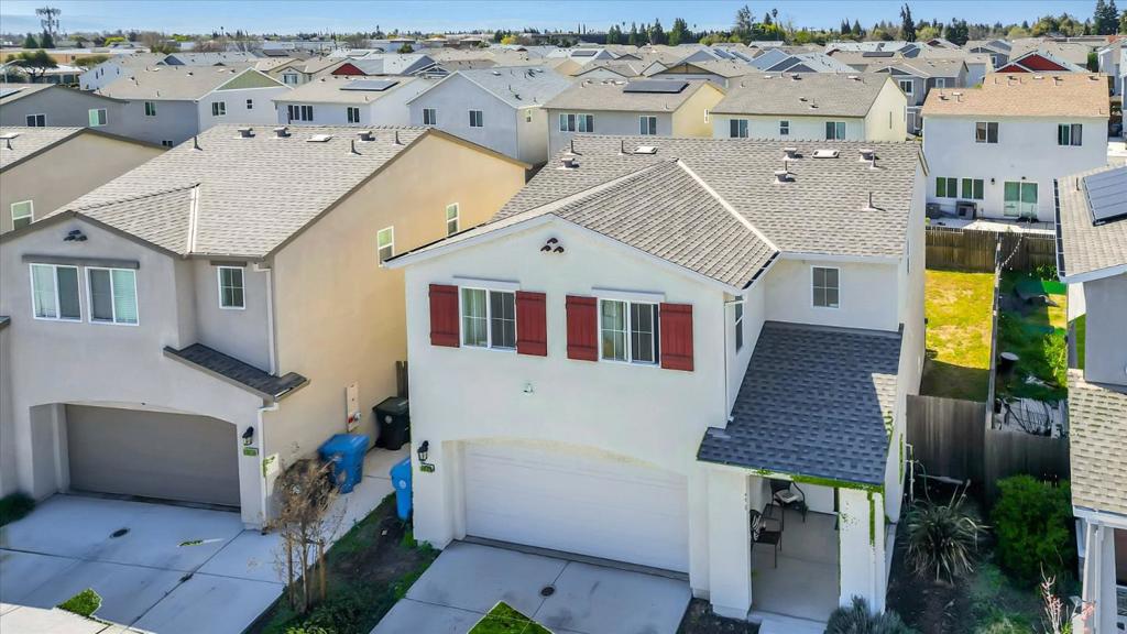 1415 Crimson Ln, Manteca, CA 95336