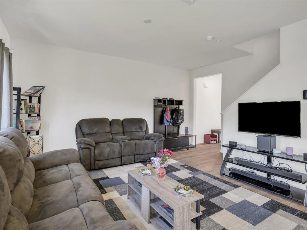 1415 Crimson Ln, Manteca, CA 95336