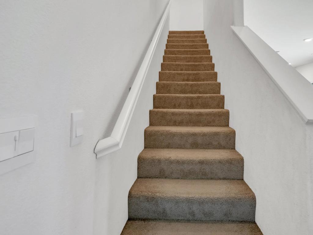 1415 Crimson Ln, Manteca, CA 95336