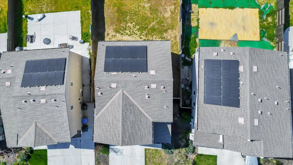 1415 Crimson Ln, Manteca, CA 95336