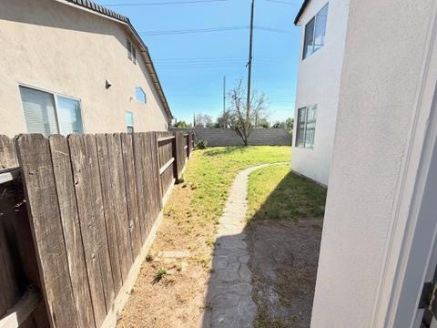 3400 Allan Adale Dr, Modesto, CA 95355