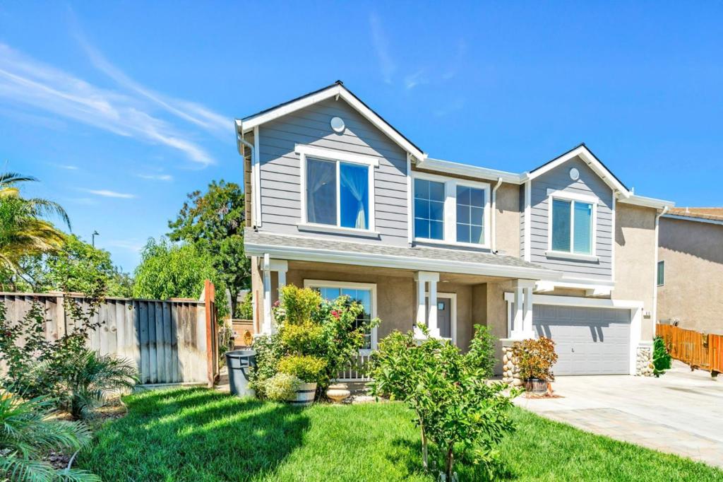 615 Heron Dr, Los Banos, CA 93635