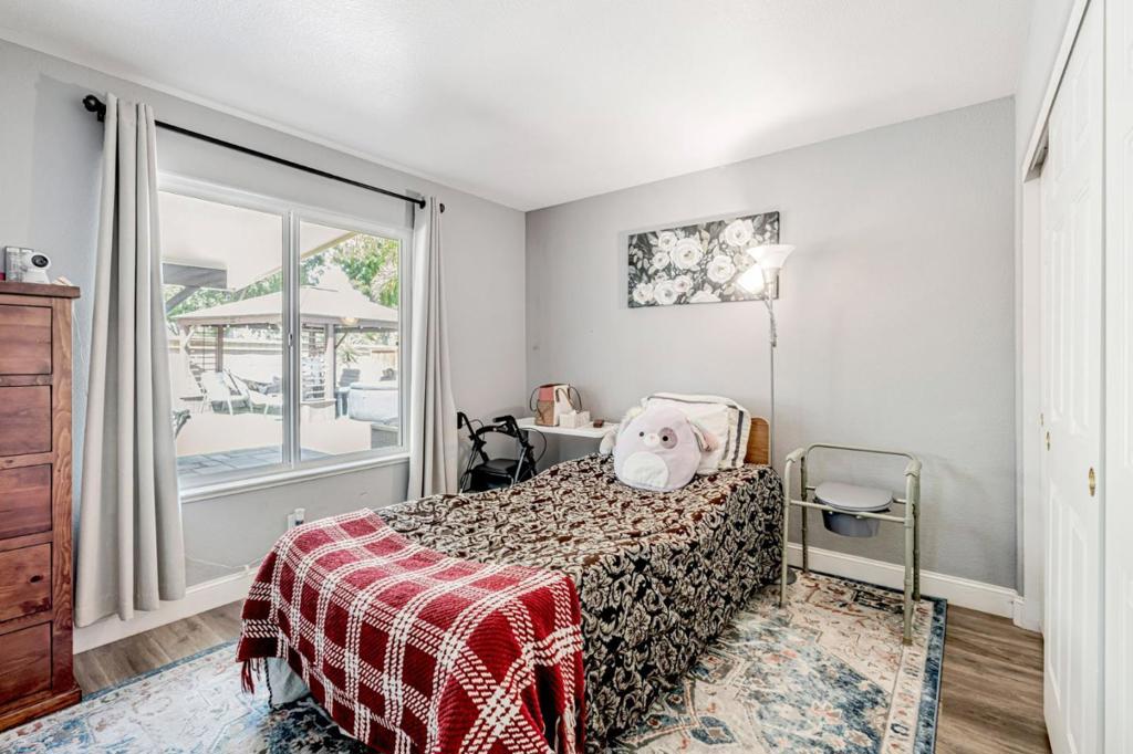 615 Heron Dr, Los Banos, CA 93635