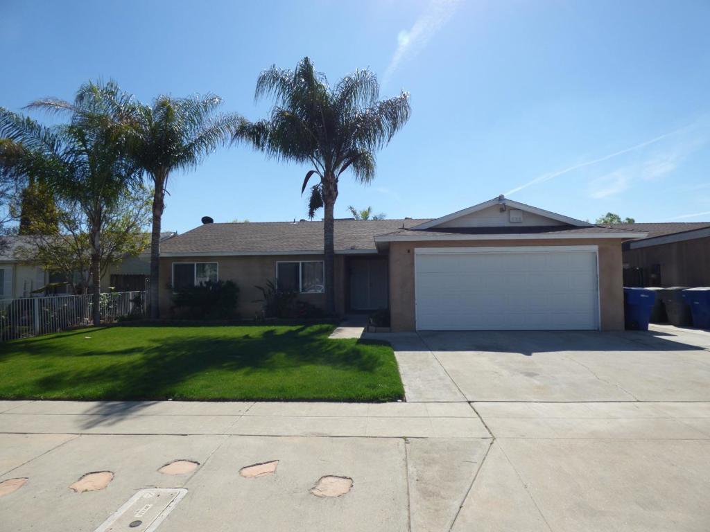5850 E Ramona Ave, Fresno, CA 93727