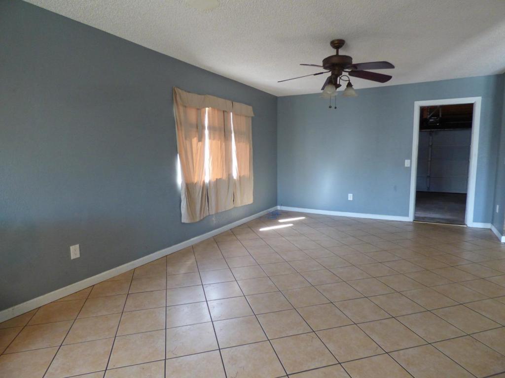 5850 E Ramona Ave, Fresno, CA 93727