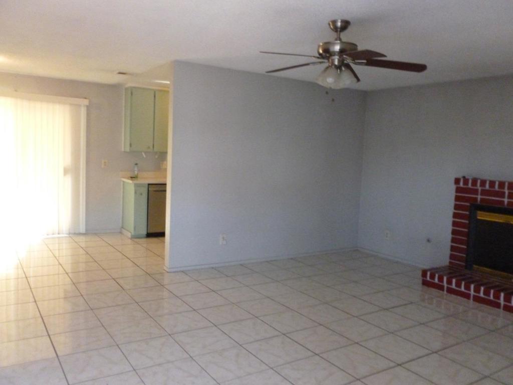 460 SE Jeremy Ct, Oakdale, CA 95361