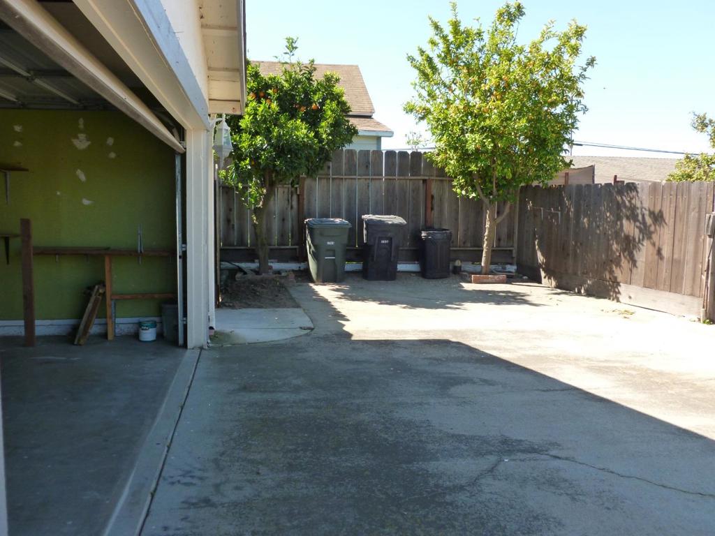 460 SE Jeremy Ct, Oakdale, CA 95361