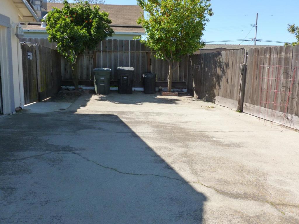 460 SE Jeremy Ct, Oakdale, CA 95361