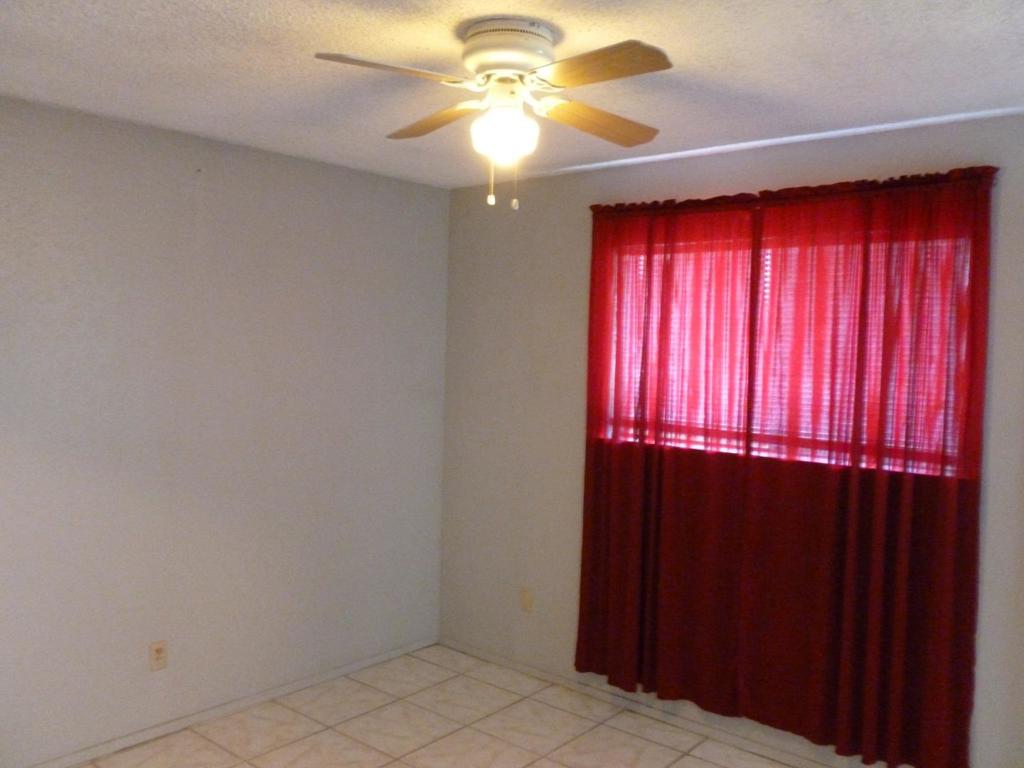 460 SE Jeremy Ct, Oakdale, CA 95361