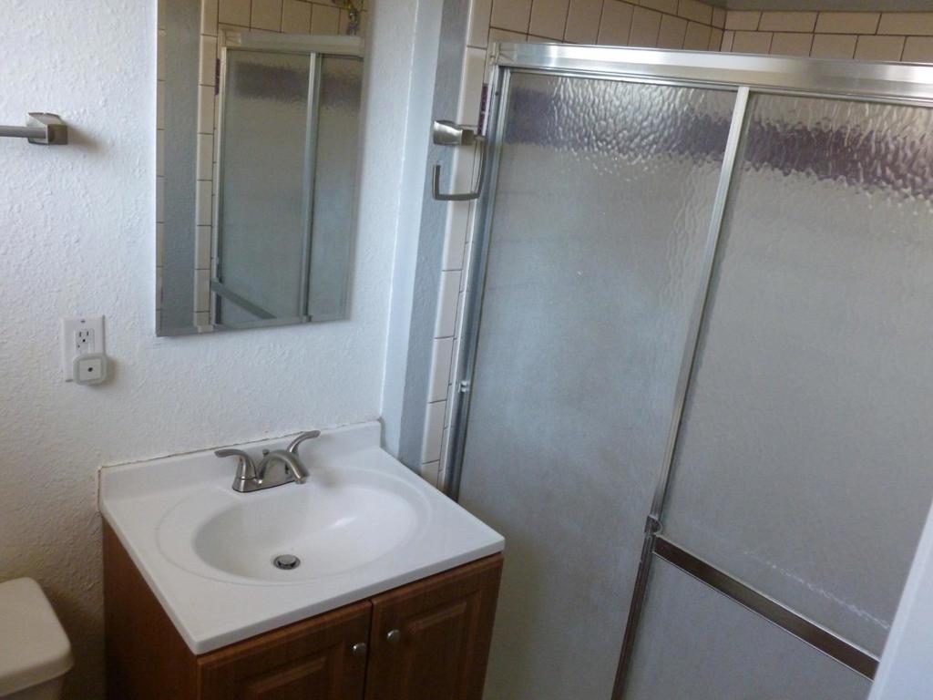 460 SE Jeremy Ct, Oakdale, CA 95361