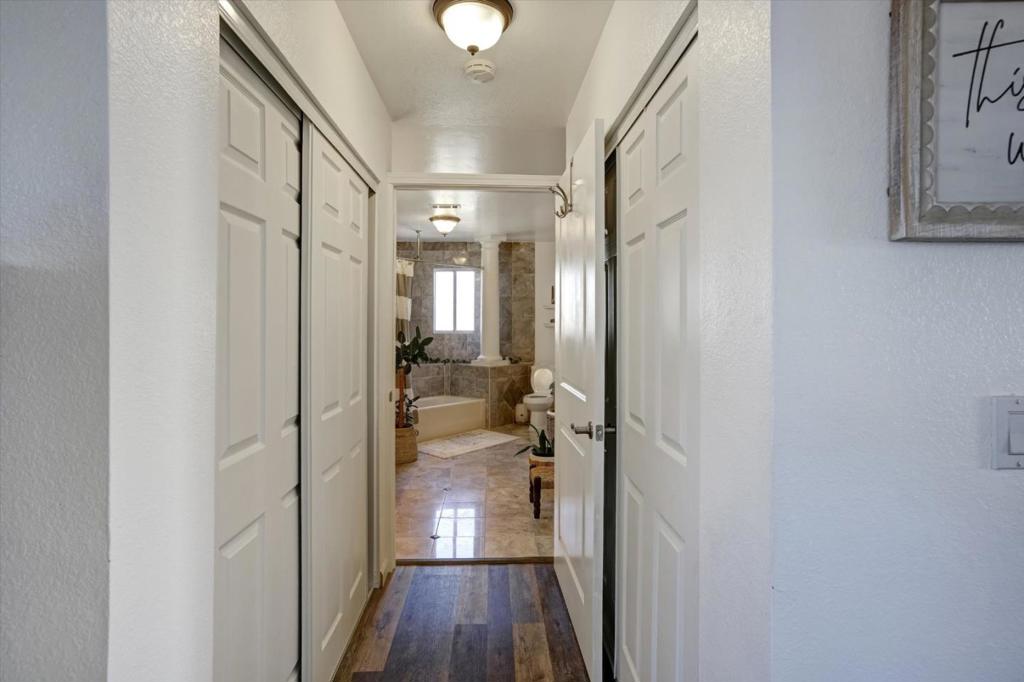 573 Rosewood Ct, Los Banos, CA 93635