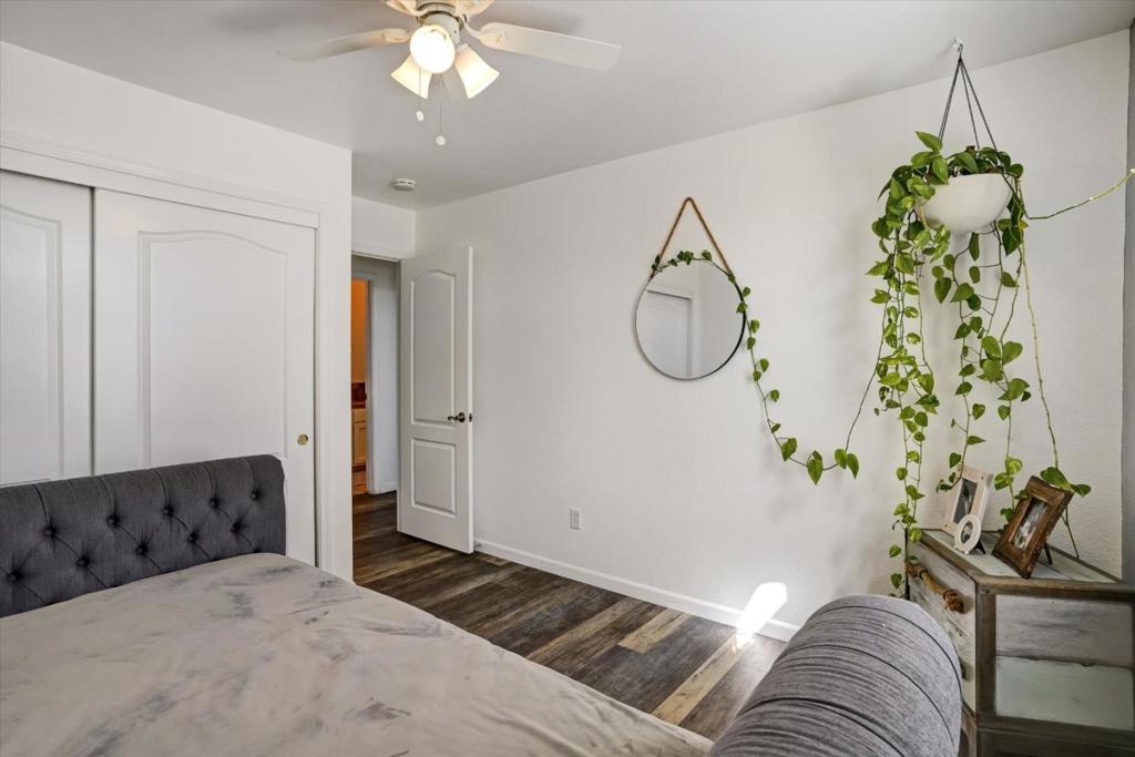 573 Rosewood Ct, Los Banos, CA 93635