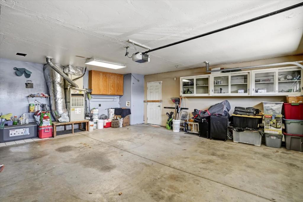 573 Rosewood Ct, Los Banos, CA 93635