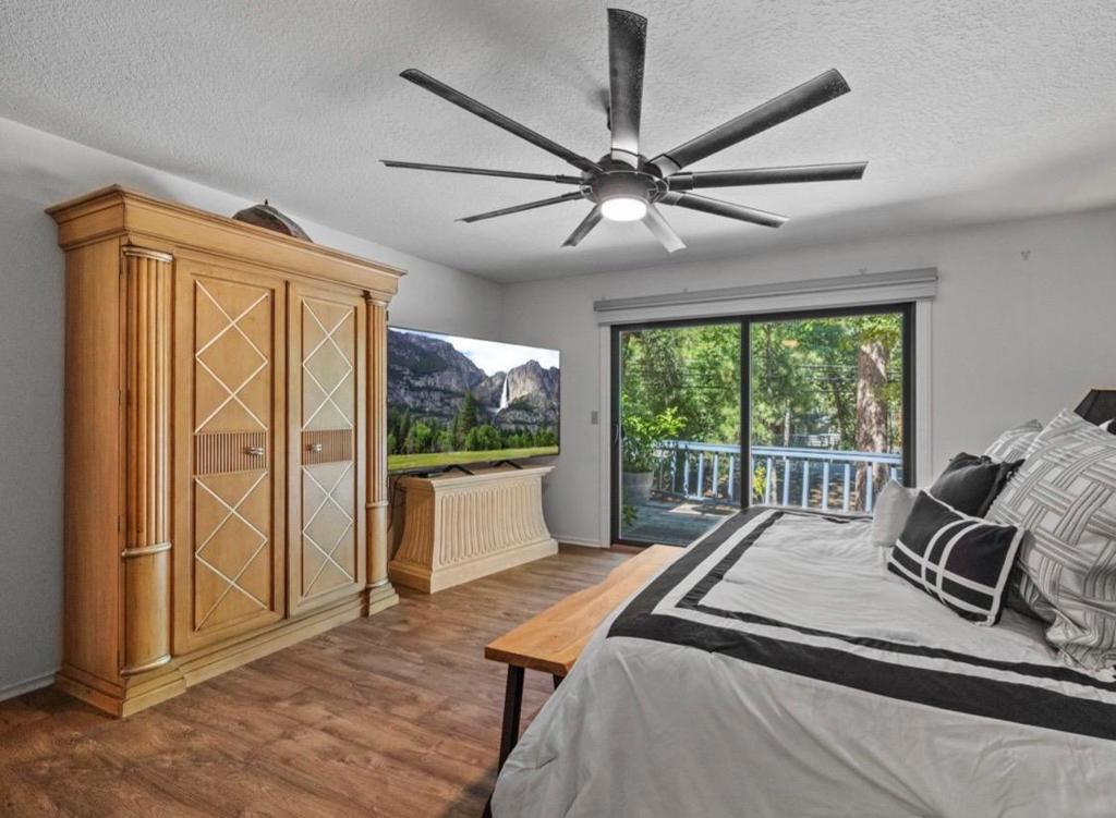 19271 Pine Mountain Dr, Groveland, CA 95321