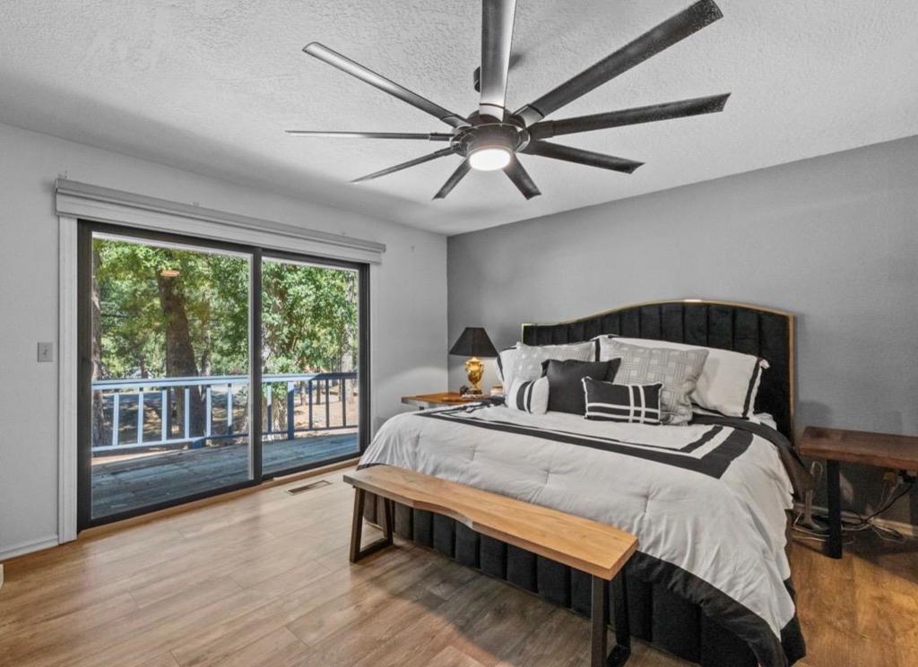 19271 Pine Mountain Dr, Groveland, CA 95321