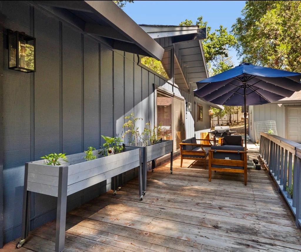 19271 Pine Mountain Dr, Groveland, CA 95321