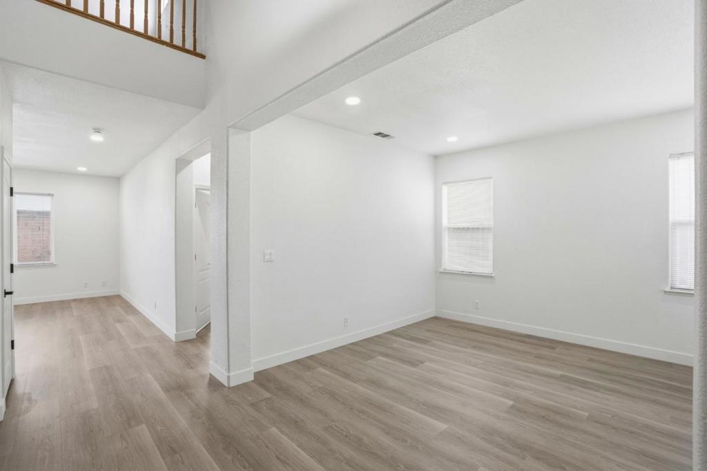 381 Honeybell St, Los Banos, CA 93635