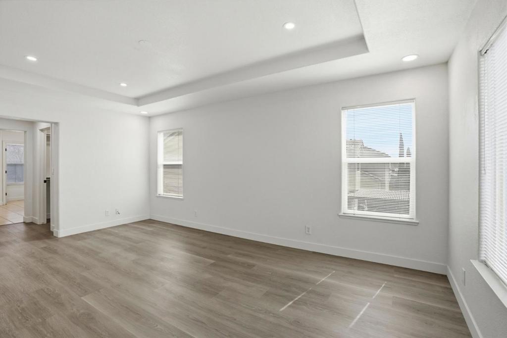 381 Honeybell St, Los Banos, CA 93635