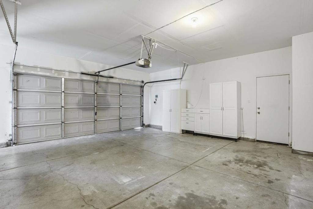 381 Honeybell St, Los Banos, CA 93635