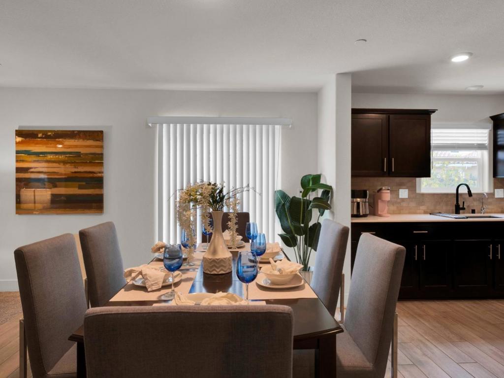 1672 Thistle Ln, Los Banos, CA 93635