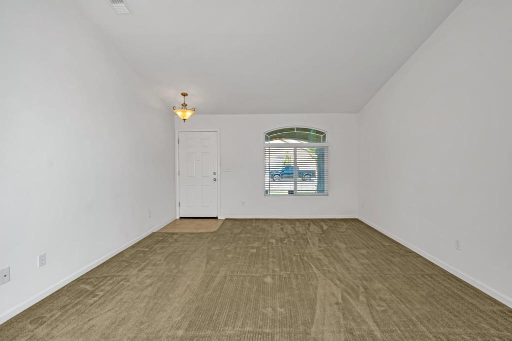 29471 Sonora Dr, Santa Nella, CA 95322