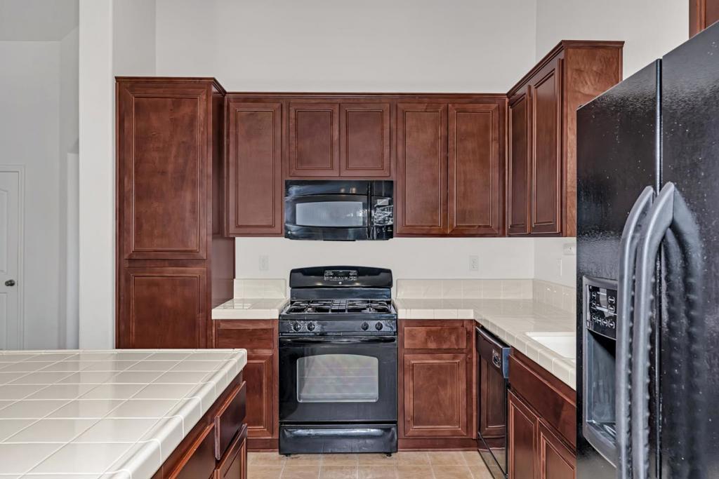 29471 Sonora Dr, Santa Nella, CA 95322