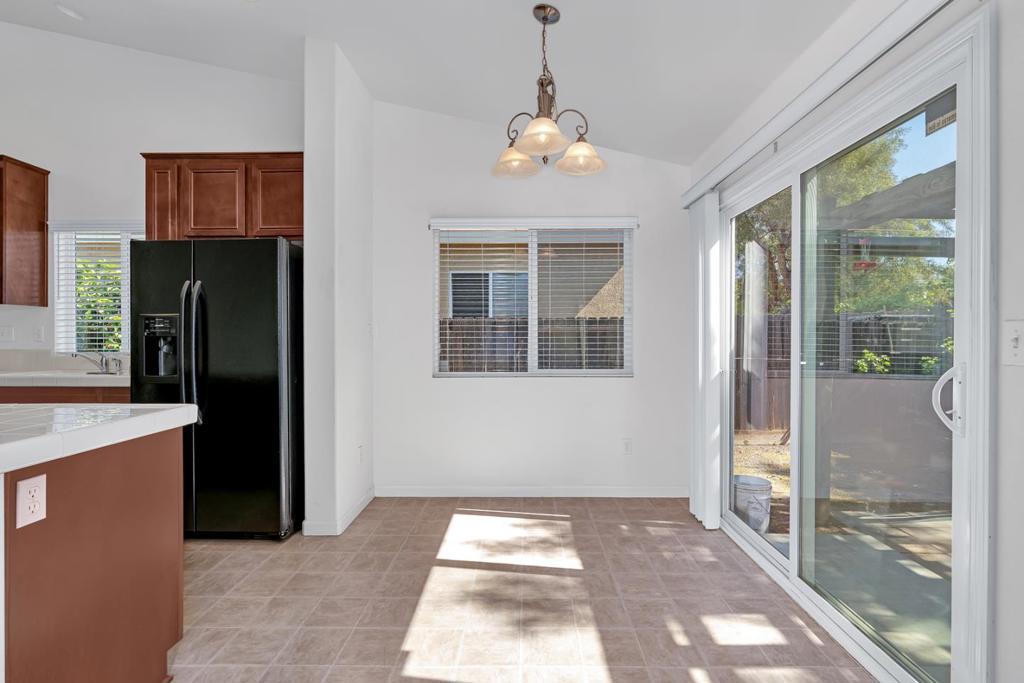 29471 Sonora Dr, Santa Nella, CA 95322