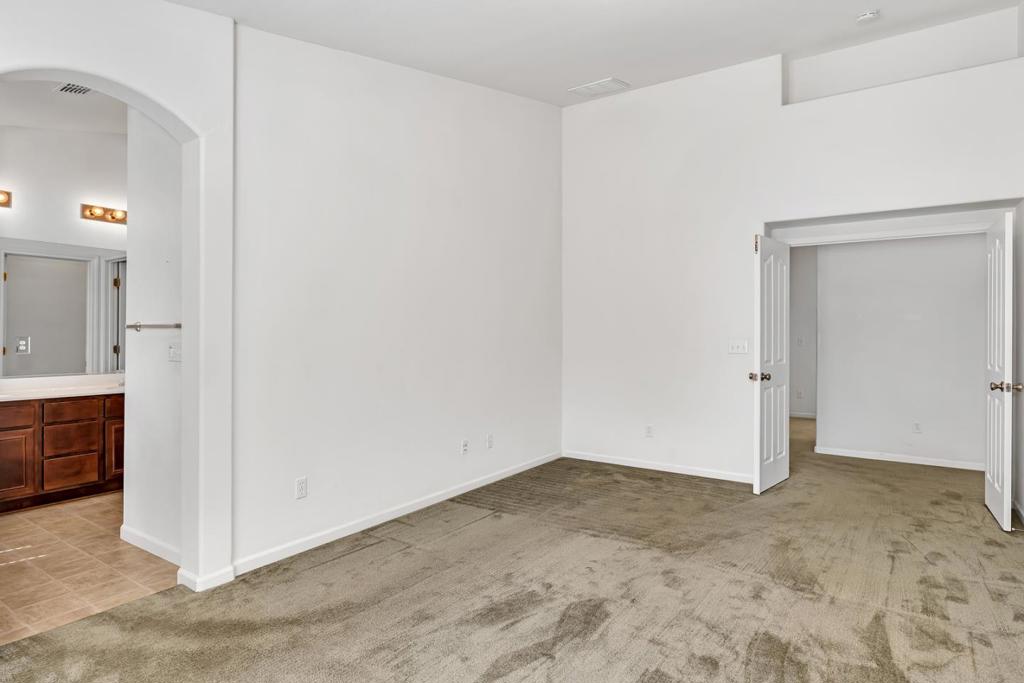 29471 Sonora Dr, Santa Nella, CA 95322