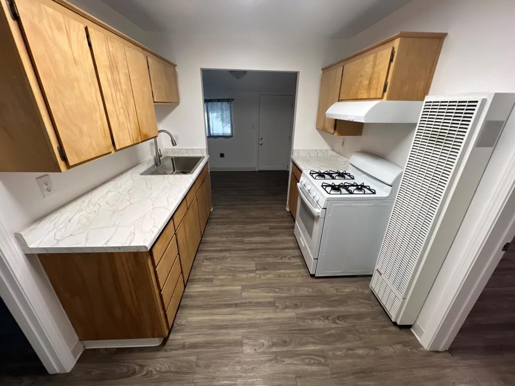 212 F St, Los Banos, CA 93635