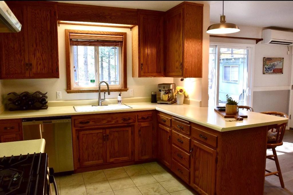 18727 Broadhurst Dr, Twain Harte, CA 95383