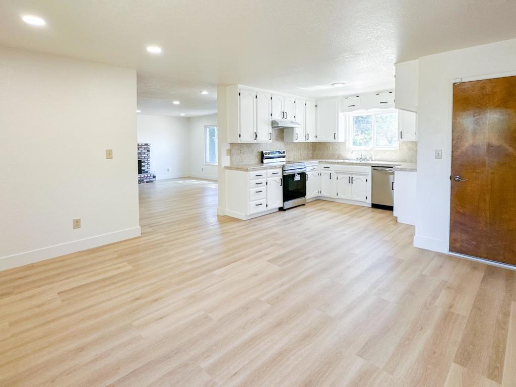 1465 W Tuolumne Rd, Turlock, CA 95382